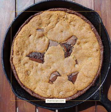 Top down view of brookie in a cast iron skillet