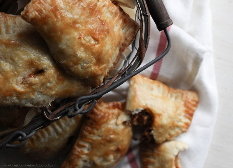 Loves Food, Loves to Eat: BBQ Pulled Pork Hand Pies Loves Food, Loves to Eat: BBQ Pulled Pork Hand Pies