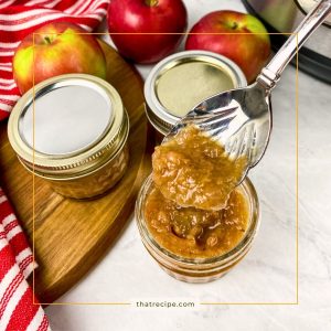 apple chutney in a jar